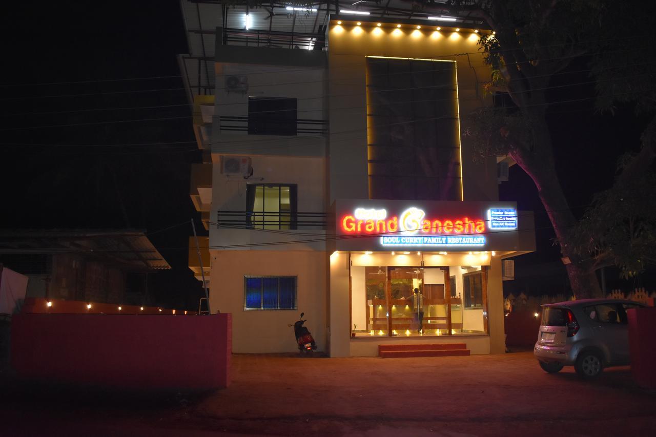 Hotel Grand Ganesha Ganpatipule Extérieur photo